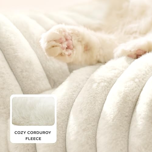 Bedsure ComfyFleece™ Cute Cat Couch for Pets - As Seen on TV on Good Day New York, Fuzzy Cats beds for Indoor  - view 5