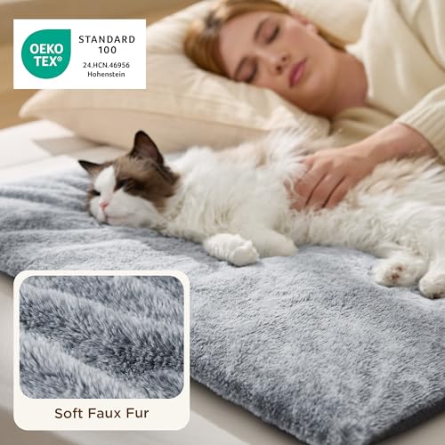 Bedsure Self Warming Cat Bed, Extra Warm Self Heating Mat for Cats & Dogs Non Electric, Anti-Slip Small Therma - view 4