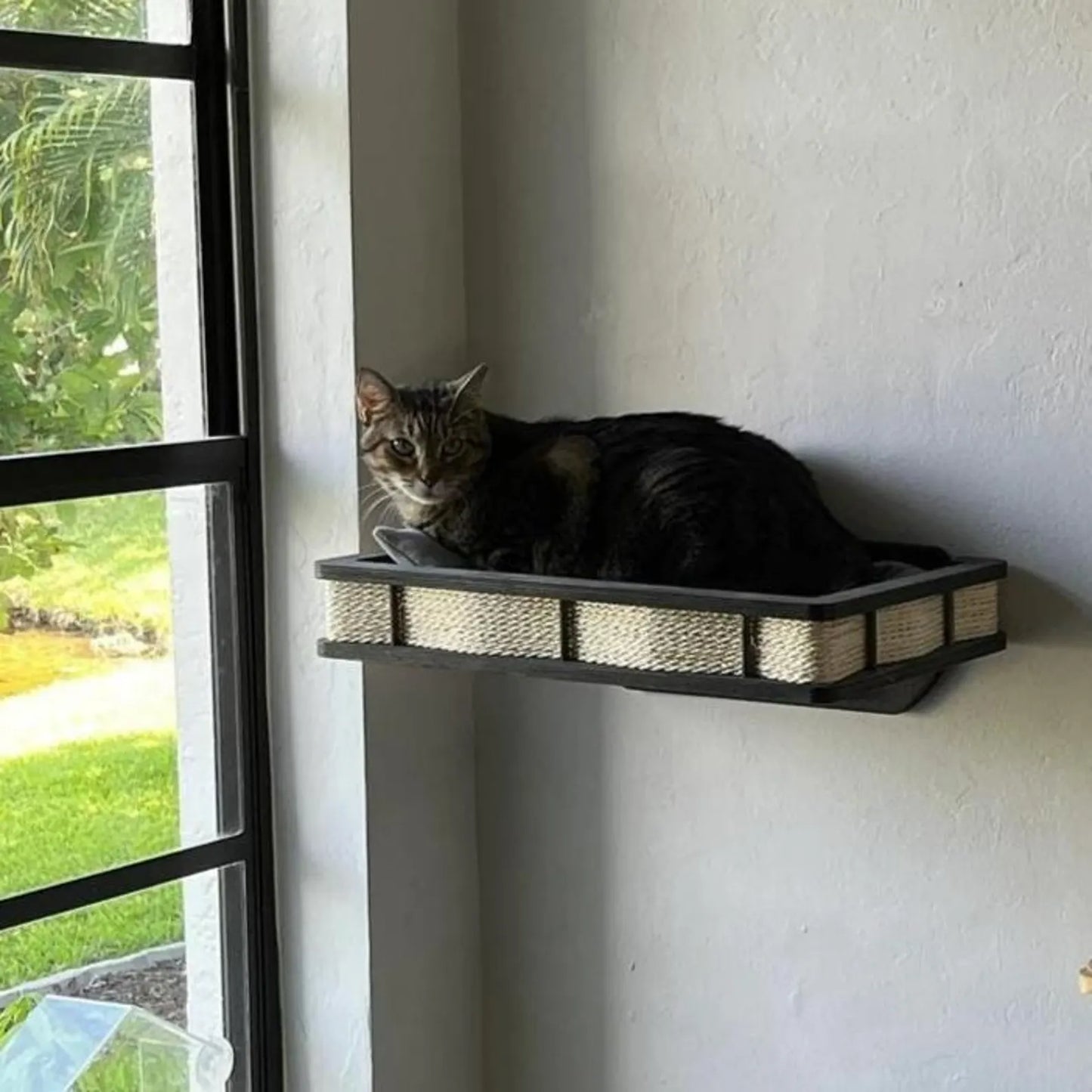 ThePawShelf™ – Wall-Mounted Cat Bed